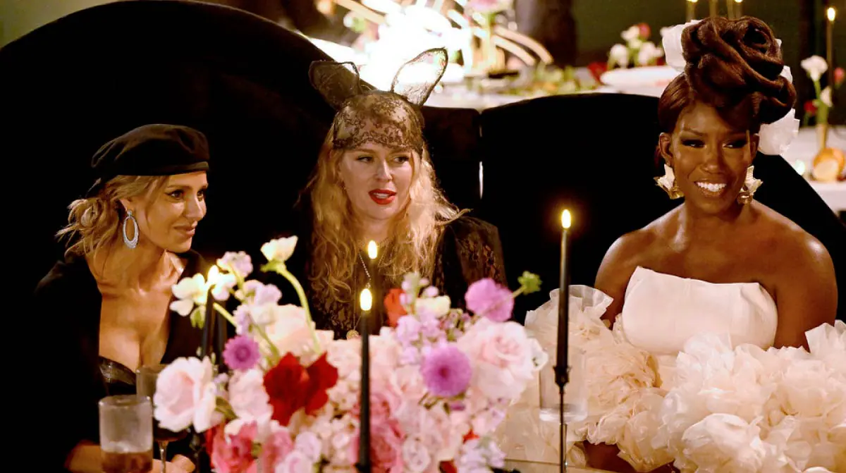 Watch The Real Housewives of Beverly Hills Image
