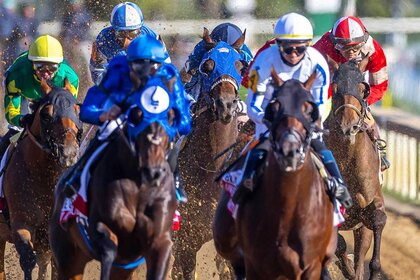 Different horses at the 101st Blue Grass Stakes.