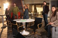 Margaret Reed, Dahn Rana, Gabi Mosely, Detective Mark Trent, and Lacey Quinn sitting around an office in Found Season 1 Episode 13.