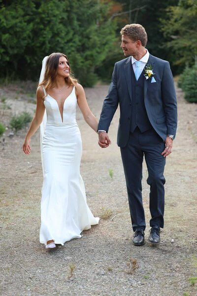 Marissa Meyer and Adam Dehmlow holding hands outdoors Married at First Sight Season 20 Episode 2.