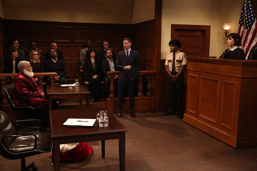 SNL Ariana Grande Black Santa