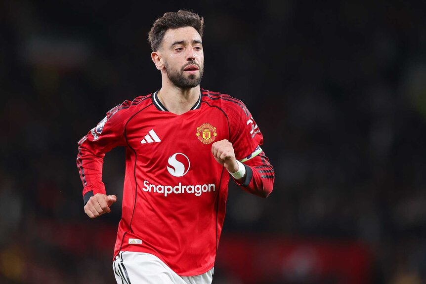 Bruno Fernandes of Manchester United running during the Premier League match between Manchester United and Leeds United.