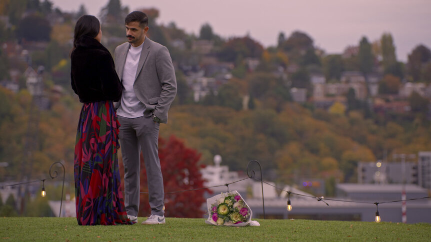Tori Dahl and Felipe Cruz talking in Married at First Sight Season 20 Episode 19.